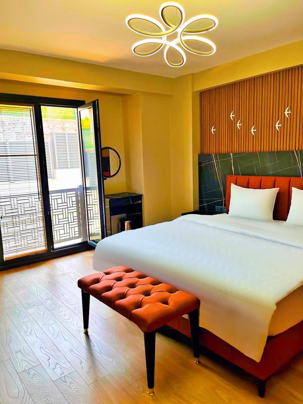 1314 Suite Hotel Istanbul Arnavutkoy Bagian luar foto