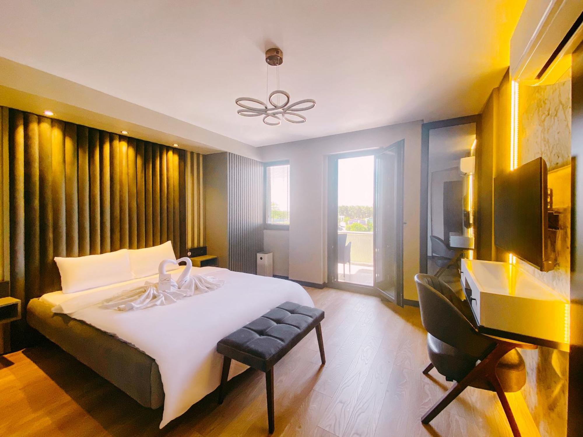 1314 Suite Hotel Istanbul Arnavutkoy Bagian luar foto