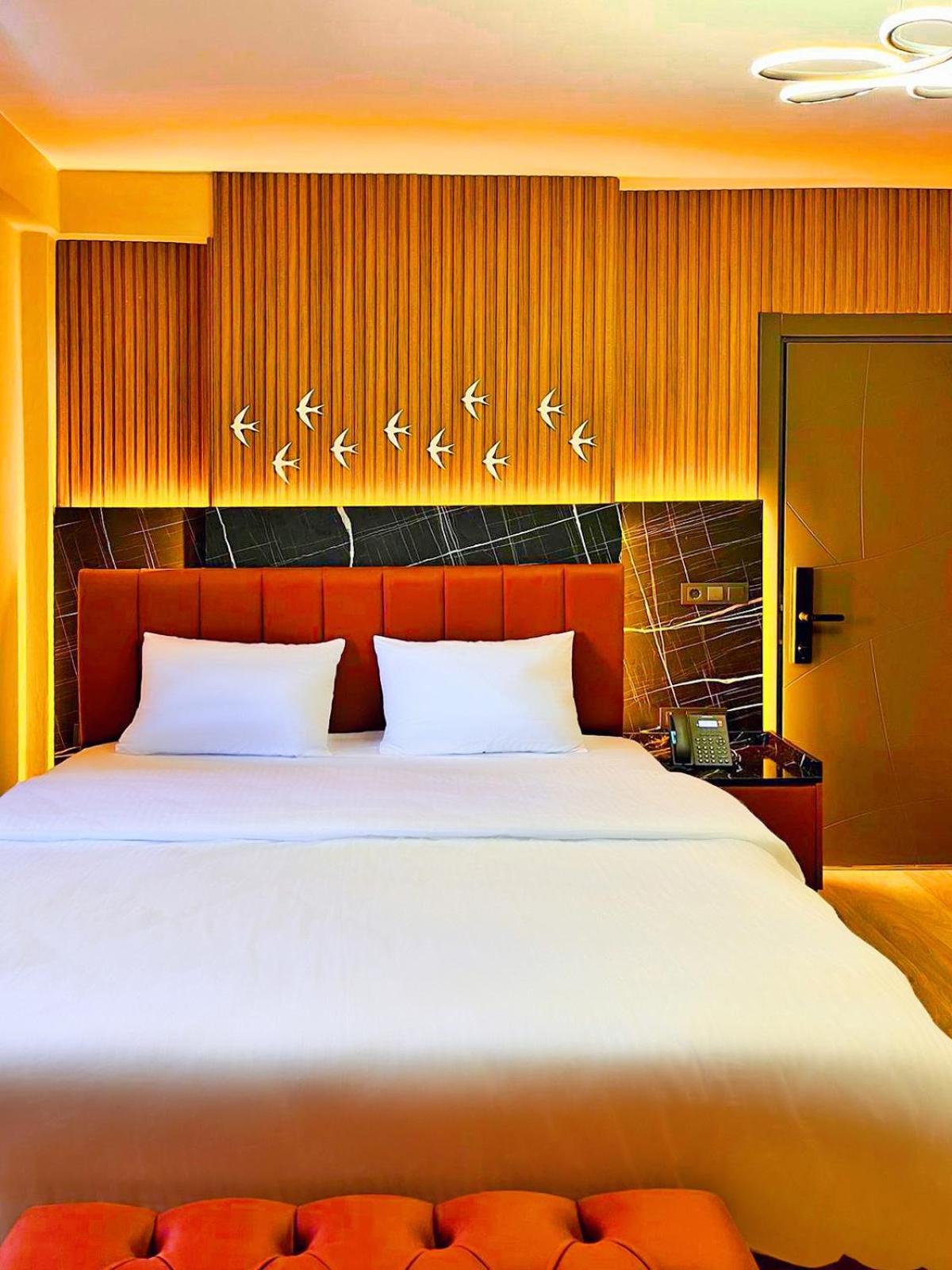 1314 Suite Hotel Istanbul Arnavutkoy Bagian luar foto