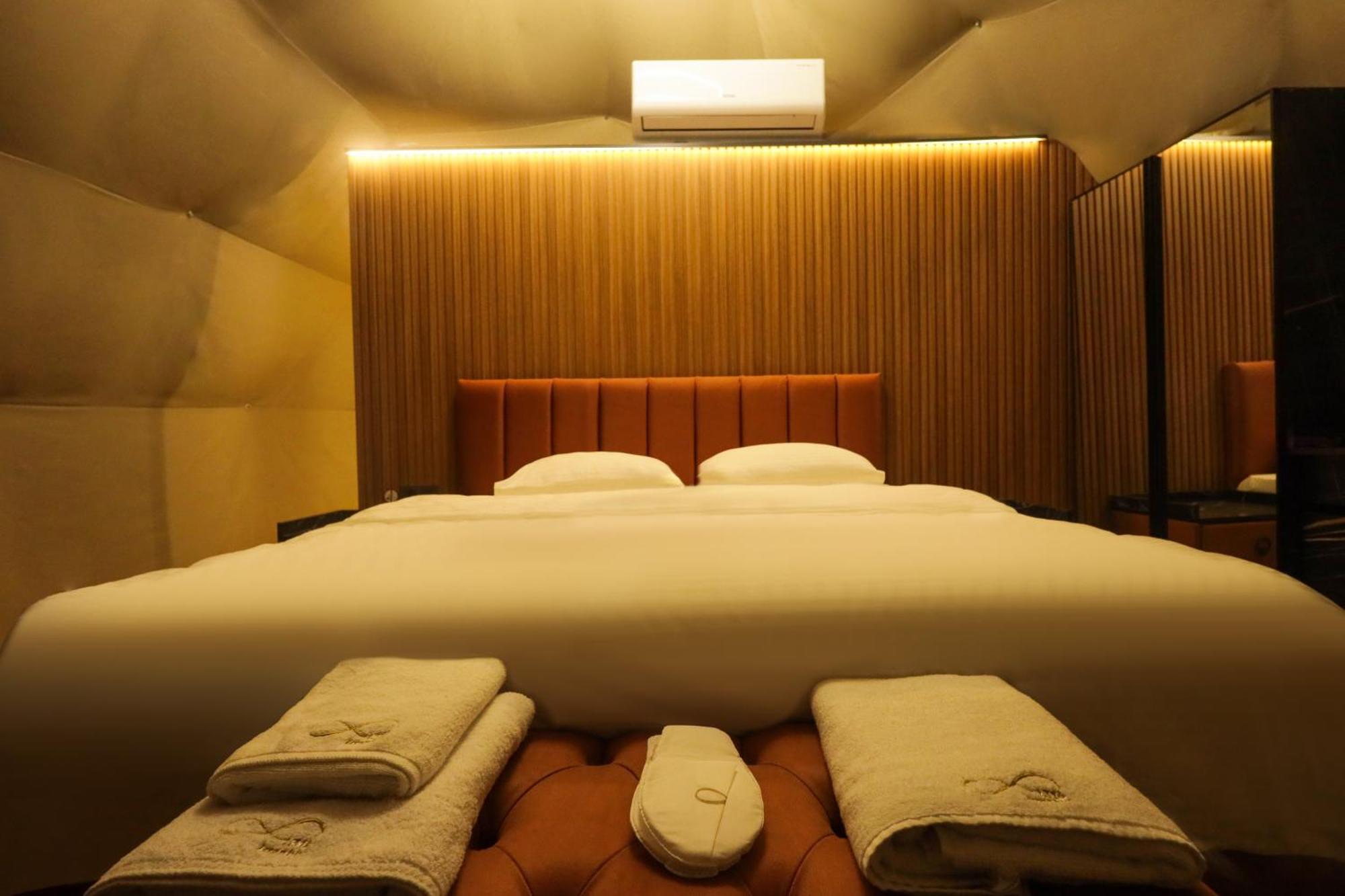 1314 Suite Hotel Istanbul Arnavutkoy Bagian luar foto