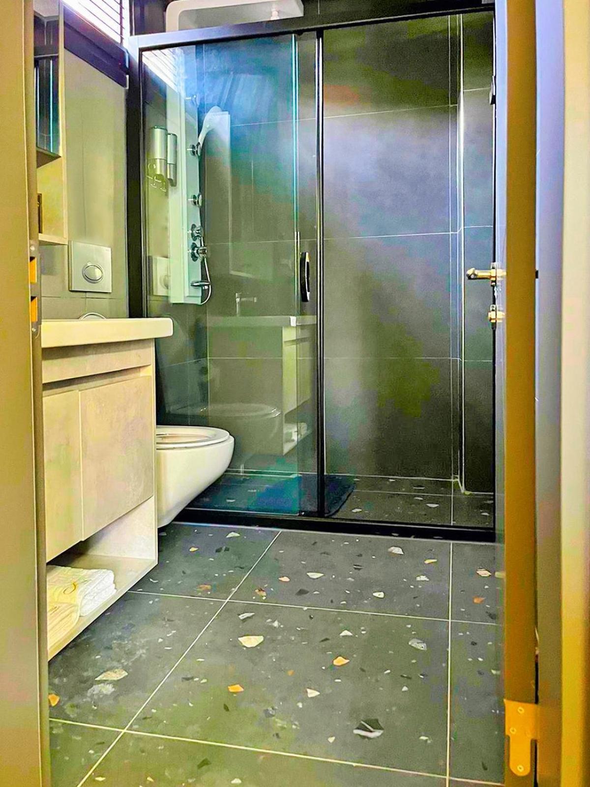 1314 Suite Hotel Istanbul Arnavutkoy Bagian luar foto